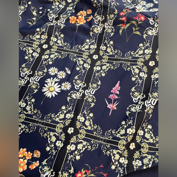 Women’s Agua Bendita Navy Blue and Pink Floral One Piece Swimsuit NWT - Picture 2 of 6